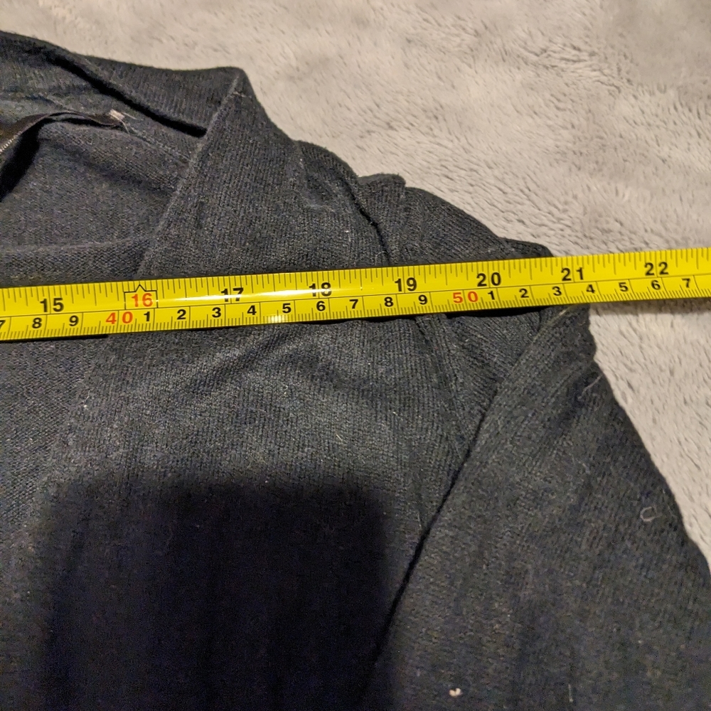 Sweater - Picture 4 of 5